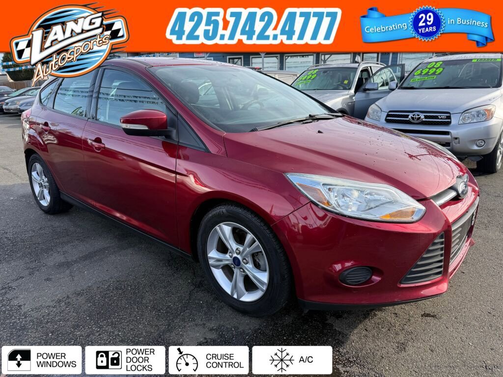 Used 2014 Ford Focus SE FWD image 1