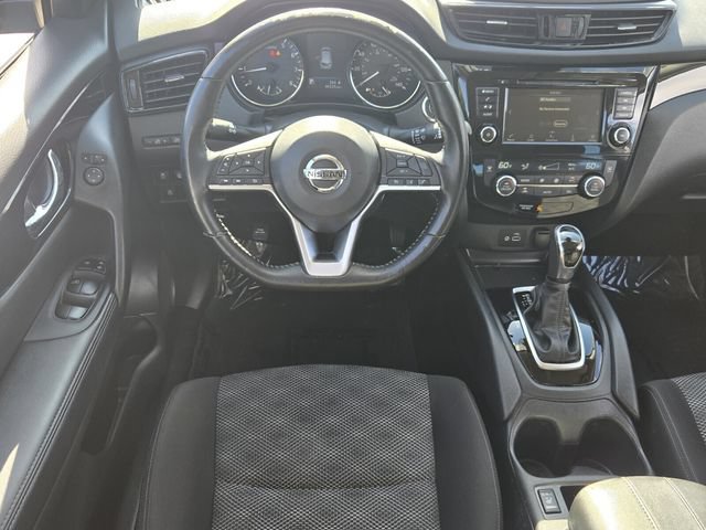 Used 2022 Nissan Rogue Sport SV FWD image 14