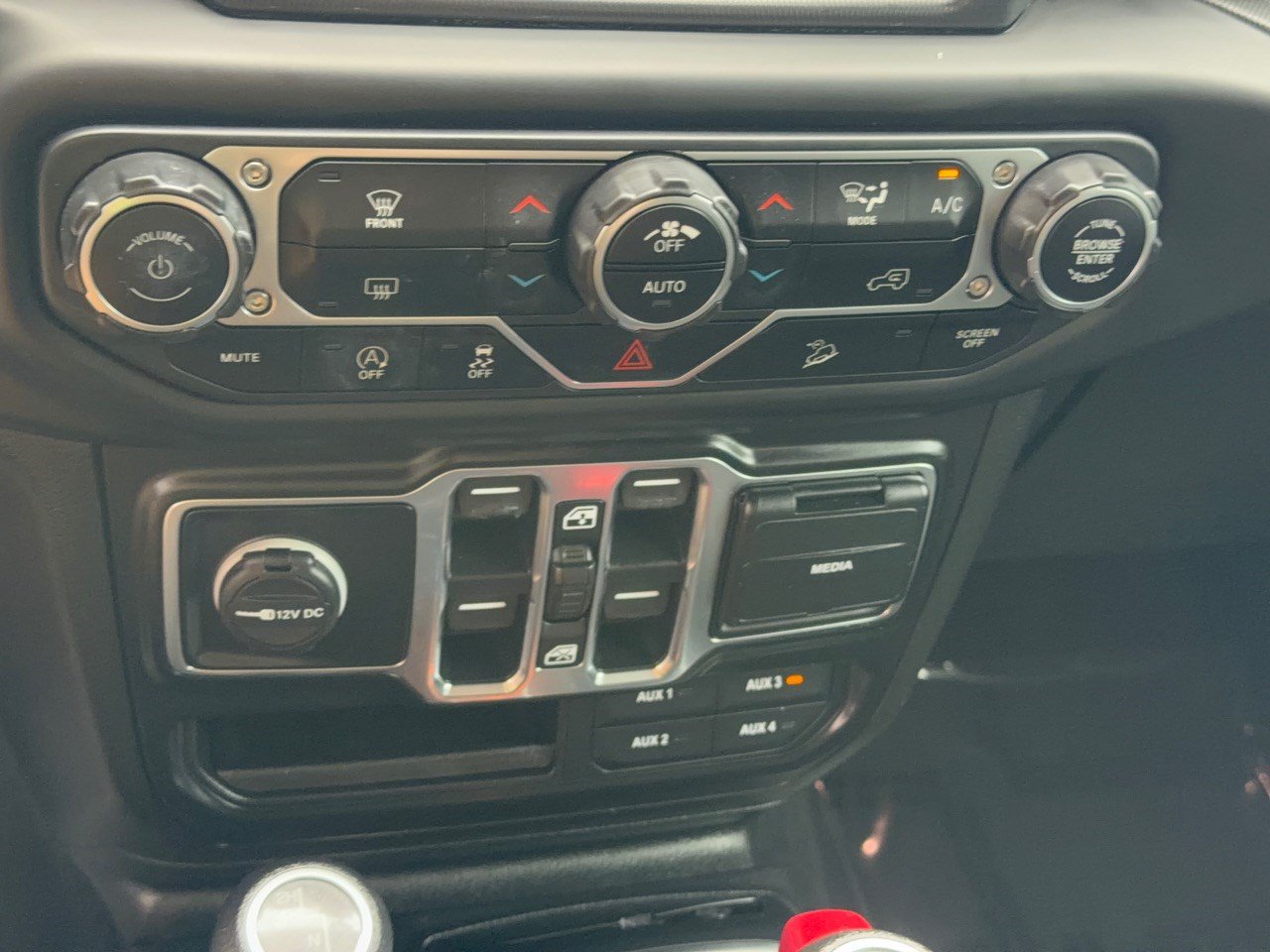 Used 2020 Jeep Wrangler Unlimited Sport AWD/4WD image 22