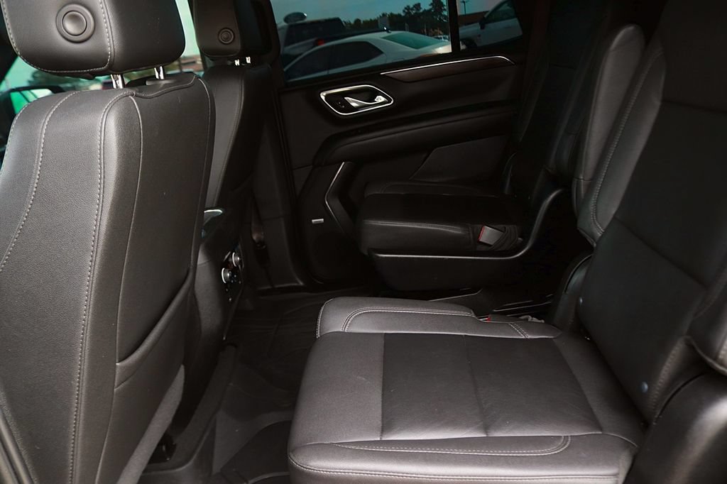 Used 2023 Chevrolet Tahoe Z71 w/ Luxury Package AWD/4WD image 16
