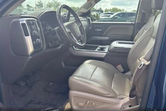 Used 2017 Chevrolet Silverado 1500 LTZ Z71 w/ LTZ Plus Package AWD/4WD image 3