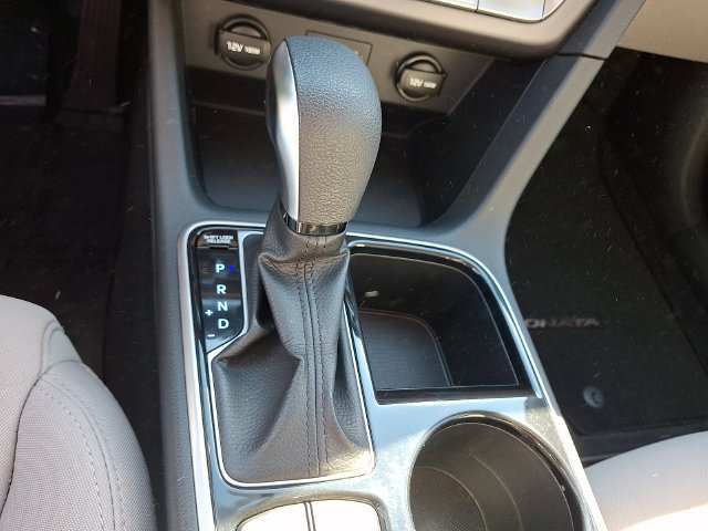Used 2018 Hyundai Sonata SE FWD image 14