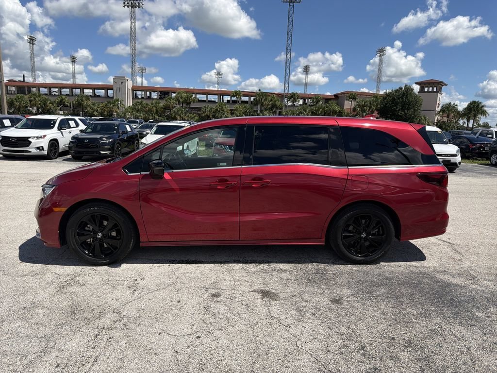 Used 2023 Honda Odyssey Sport image 6