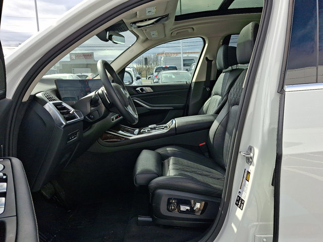 Used 2026 BMW X7 xDrive40i image 17