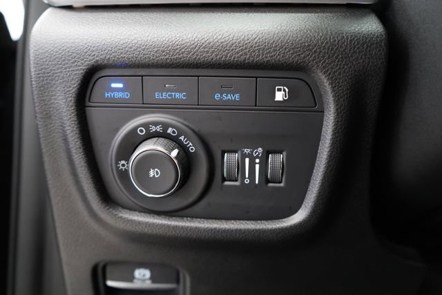 Used 2022 Jeep Grand Cherokee Limited 4xe image 23