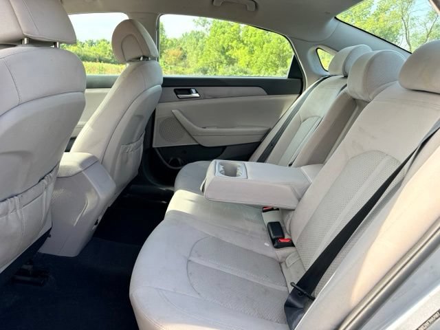 Used 2017 Hyundai Sonata SE FWD image 10