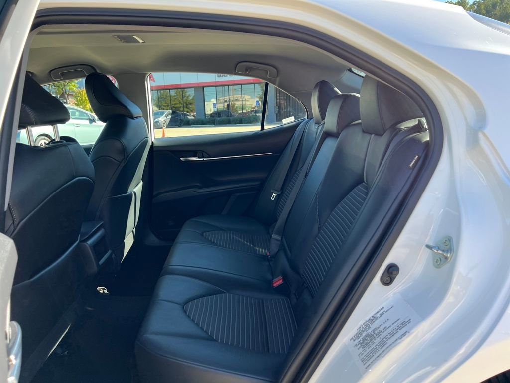 Used 2022 Toyota Camry SE image 17