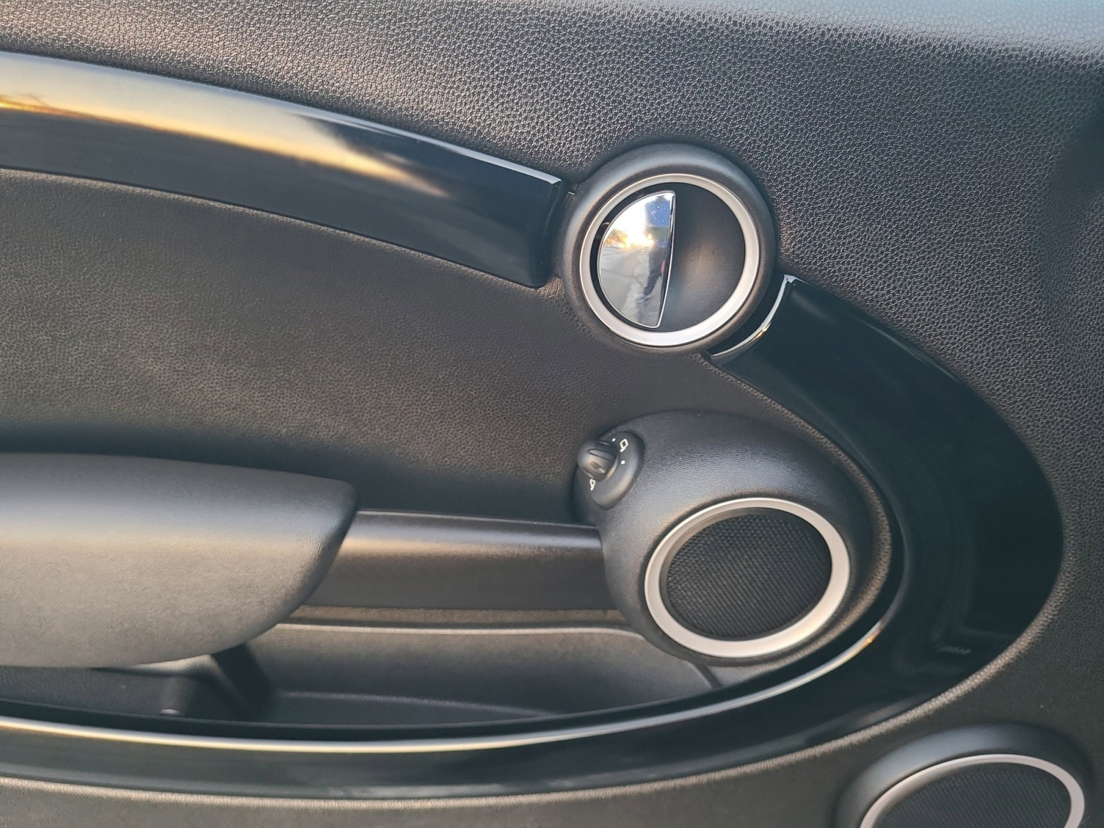 Used 2014 MINI Cooper Clubman S image 10