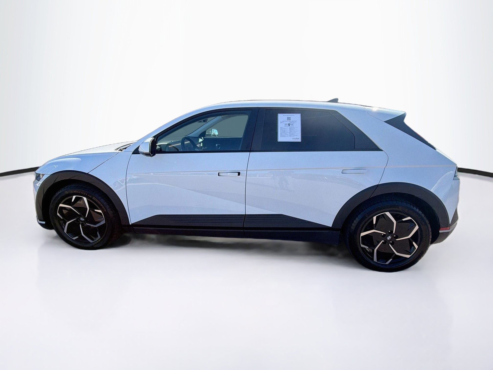Used 2024 Hyundai Ioniq 5 SEL AWD/4WD image 4