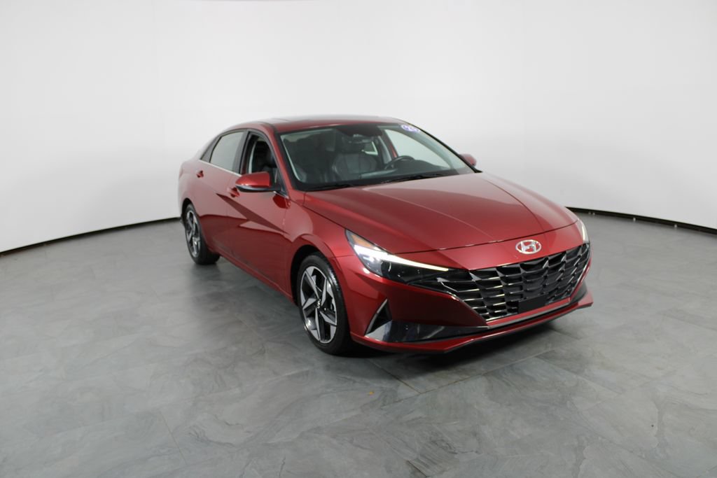 Used 2023 Hyundai Elantra Limited FWD image 4