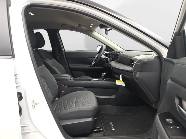 Used 2026 Nissan Kicks SV FWD image 37