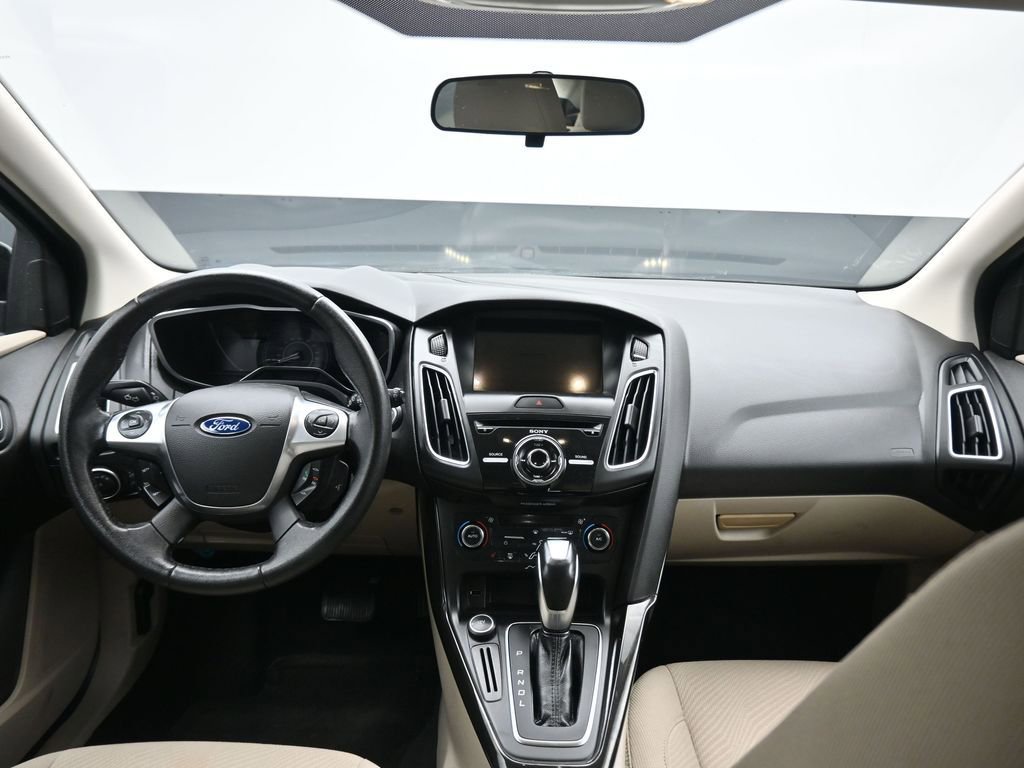 Used 2016 Ford Focus Electric Hatchback image 37