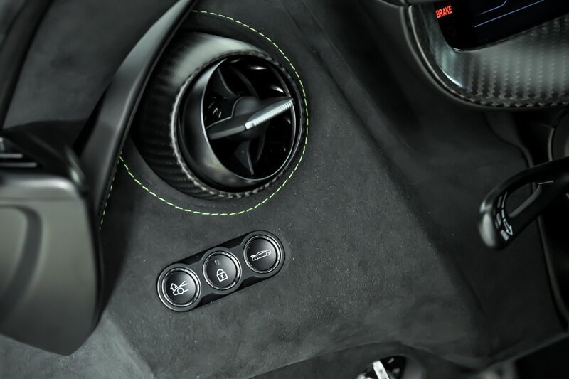 Used 2024 McLaren 750S Spider RWD image 26