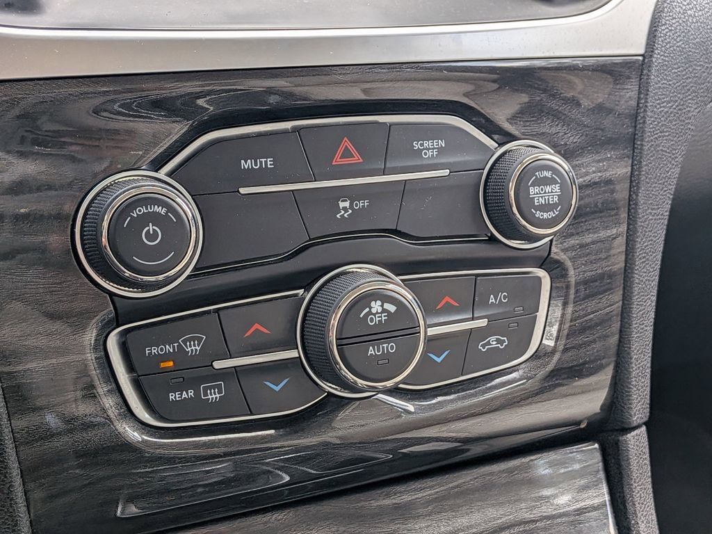 Used 2018 Chrysler 300 Touring w/ Chrome Appearance Package RWD image 20