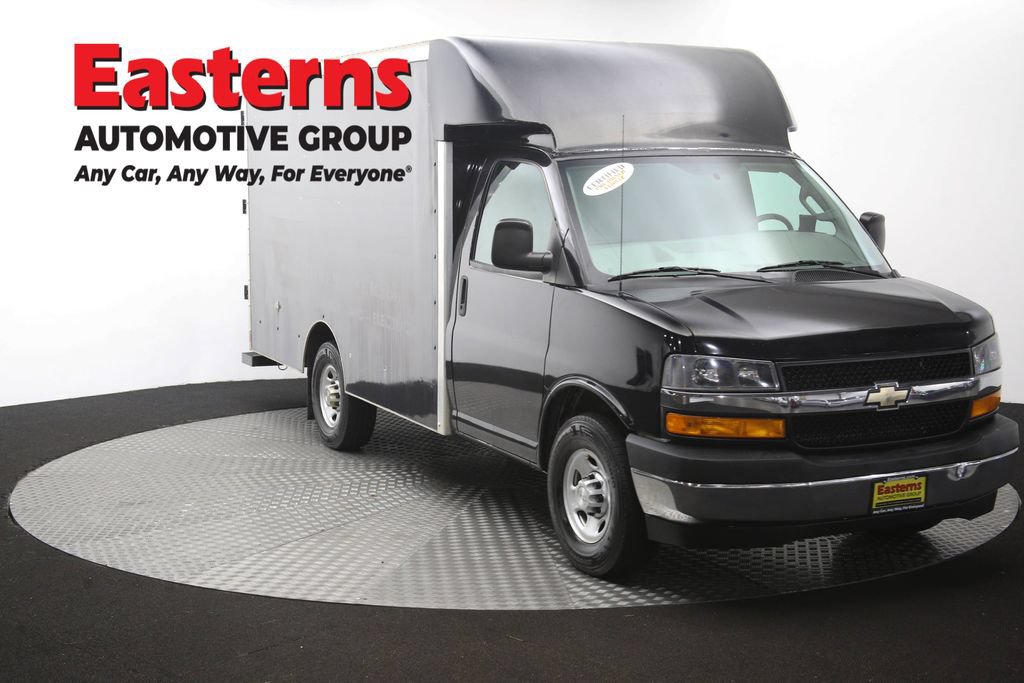 Used 2017 Chevrolet Express 3500 RWD image 47