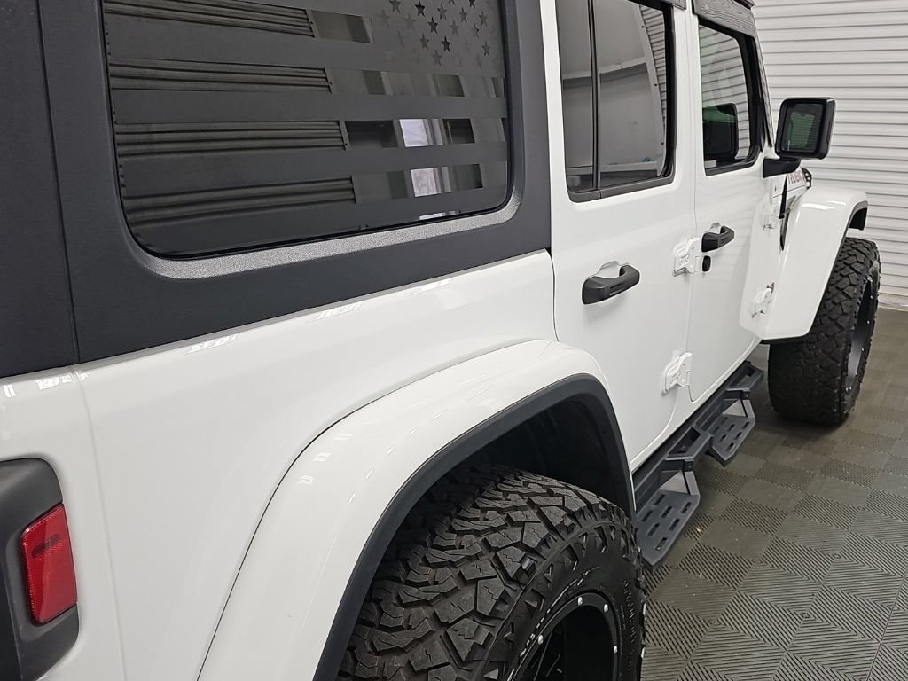 Used 2021 Jeep Wrangler Unlimited Rubicon AWD/4WD image 11
