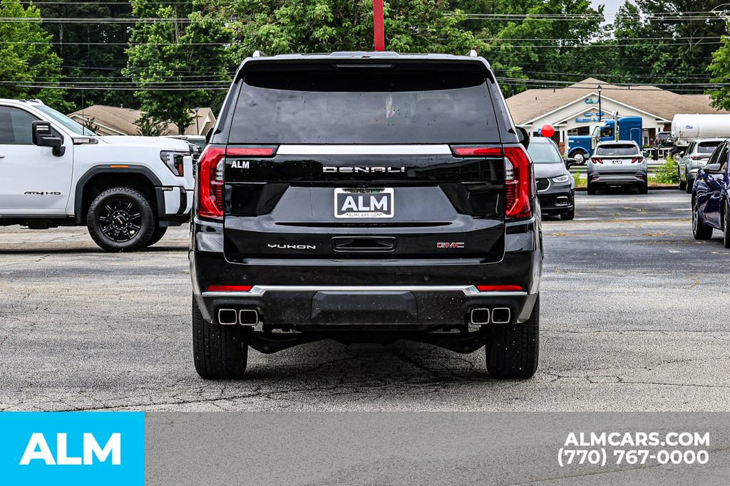 Used 2026 GMC Yukon XL Denali w/ Sun & Power Step Package AWD/4WD image 12