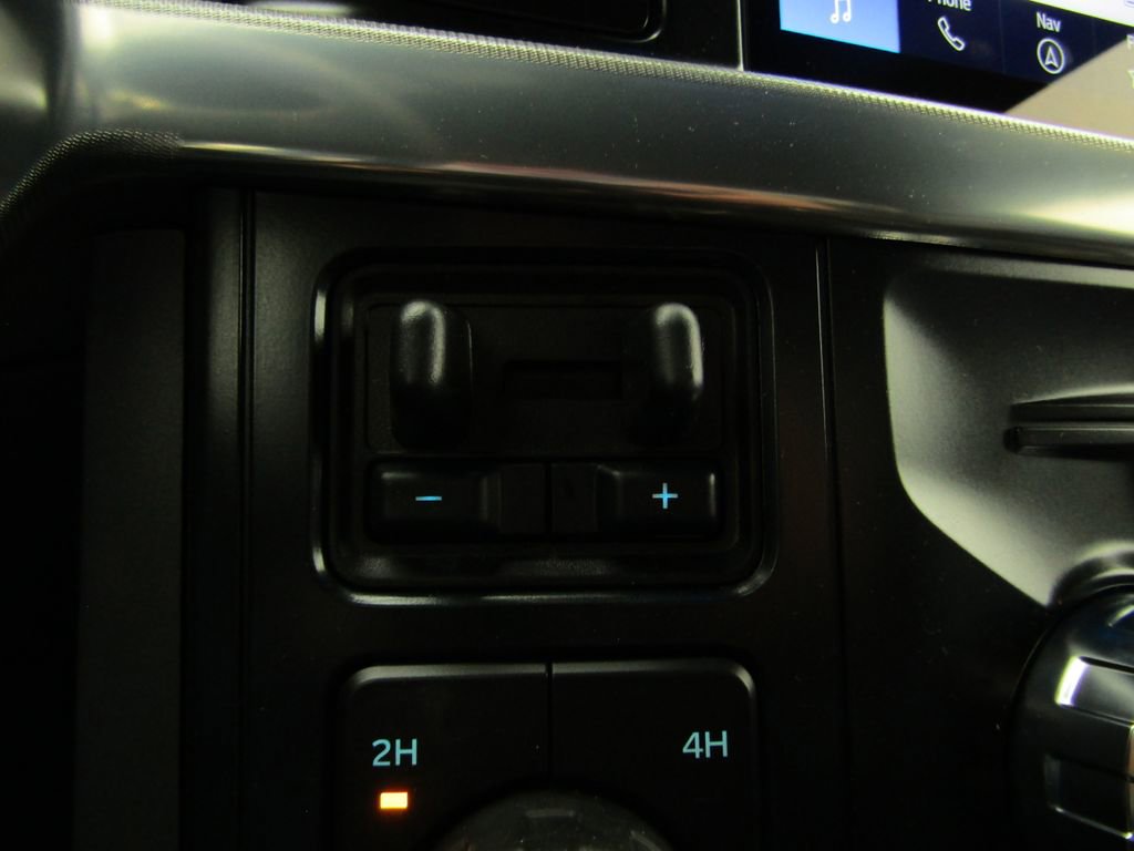 New 2025 Ford F150 Lariat w/ Equipment Group 502A High image 31