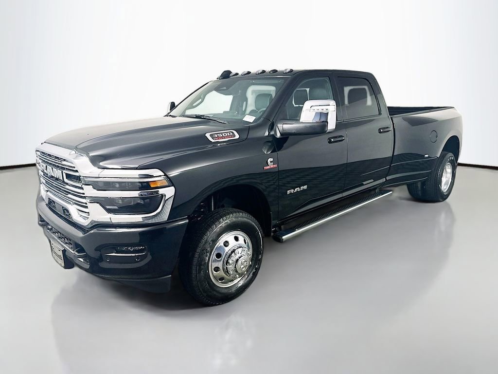 New 2025 RAM 3500 Laramie AWD/4WD image 3