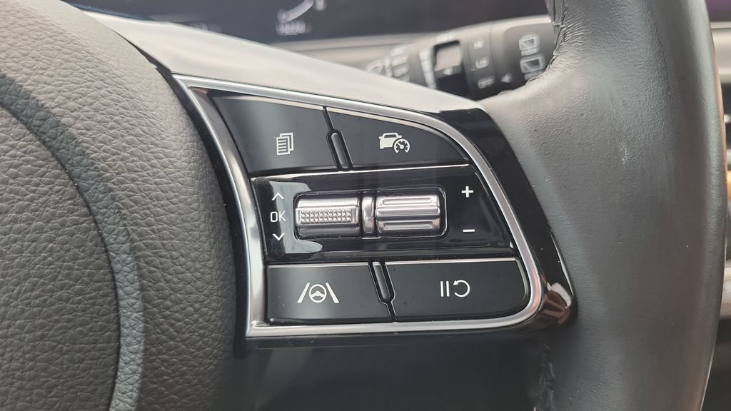 Used 2024 Kia Seltos EX FWD image 20
