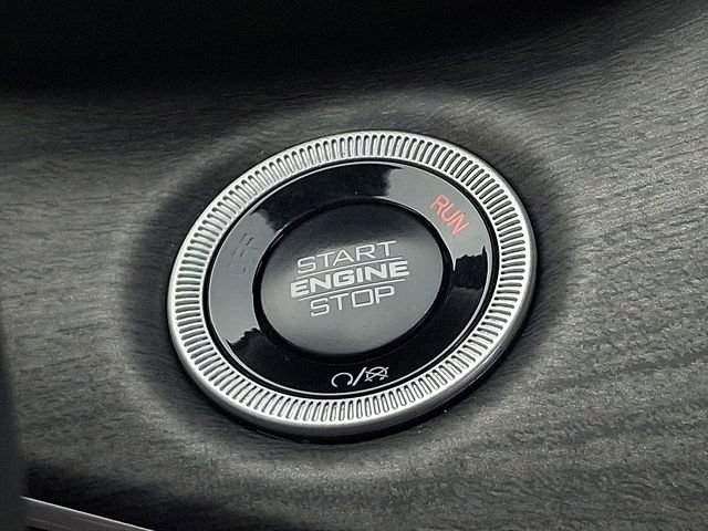 Used 2025 Jeep Grand Cherokee Limited image 23