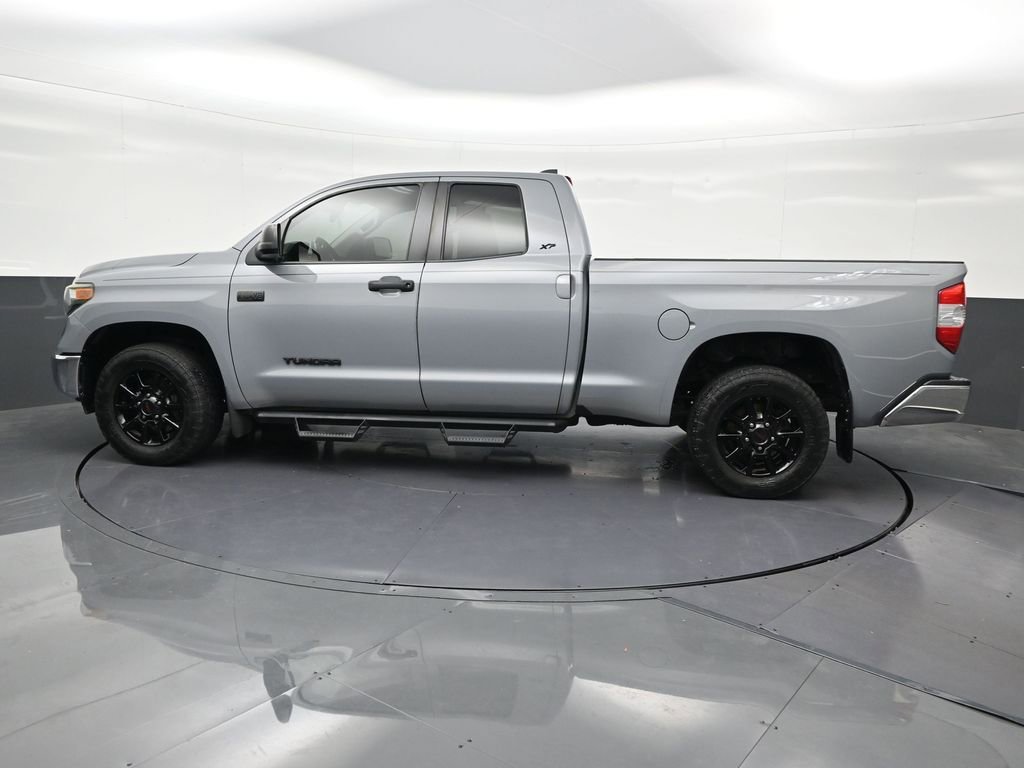Used 2020 Toyota Tundra SR5 w/ SR5 Upgrade Package RWD image 2