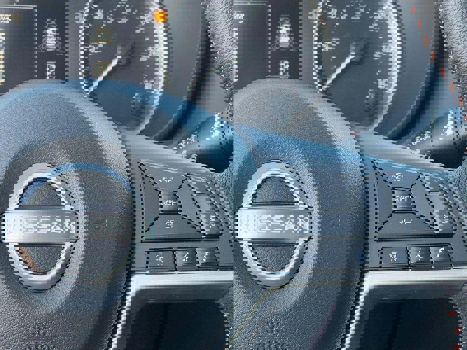 New 2025 Nissan Versa SR w/ Trunk Package image 22