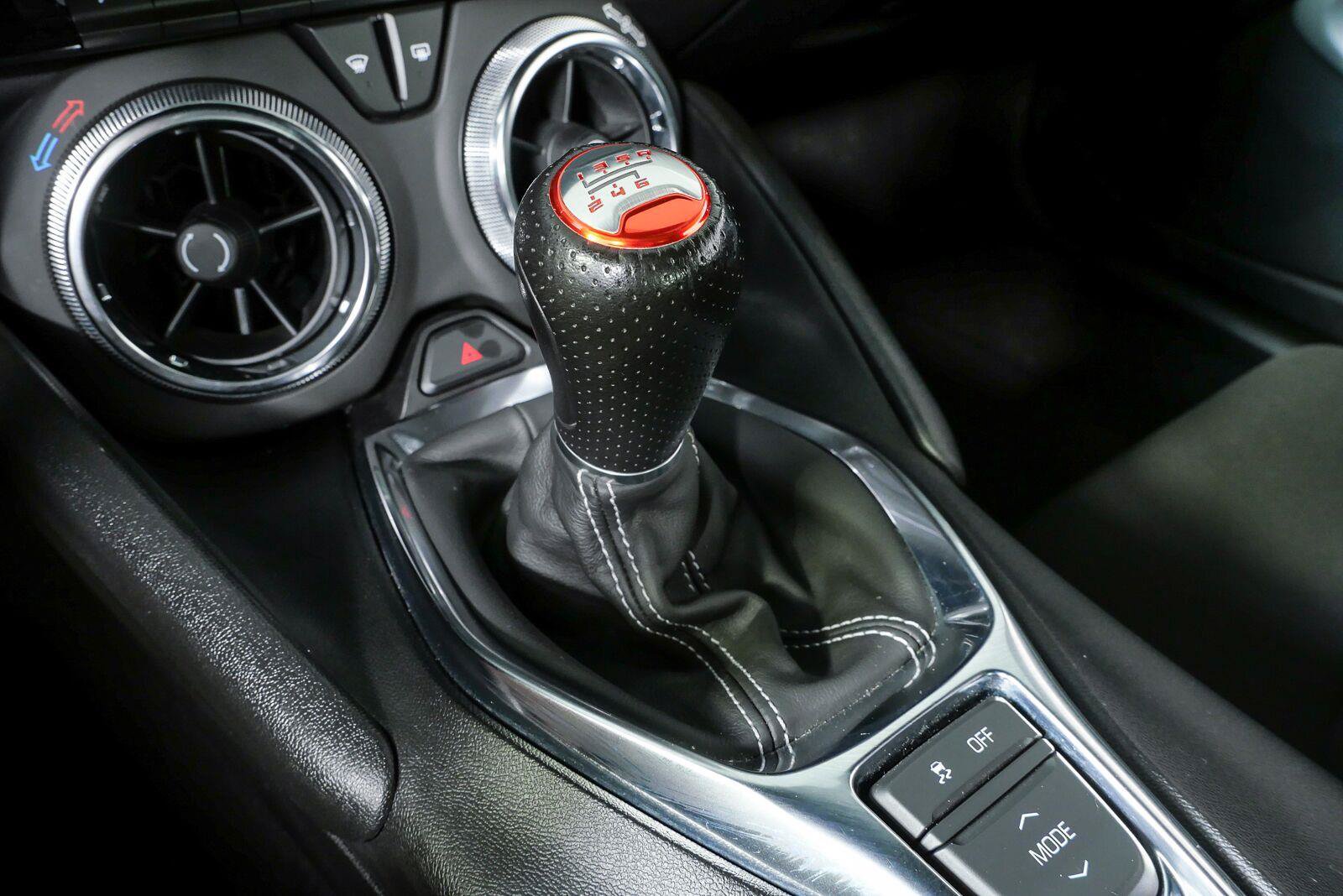 Used 2021 Chevrolet Camaro LT RWD image 16