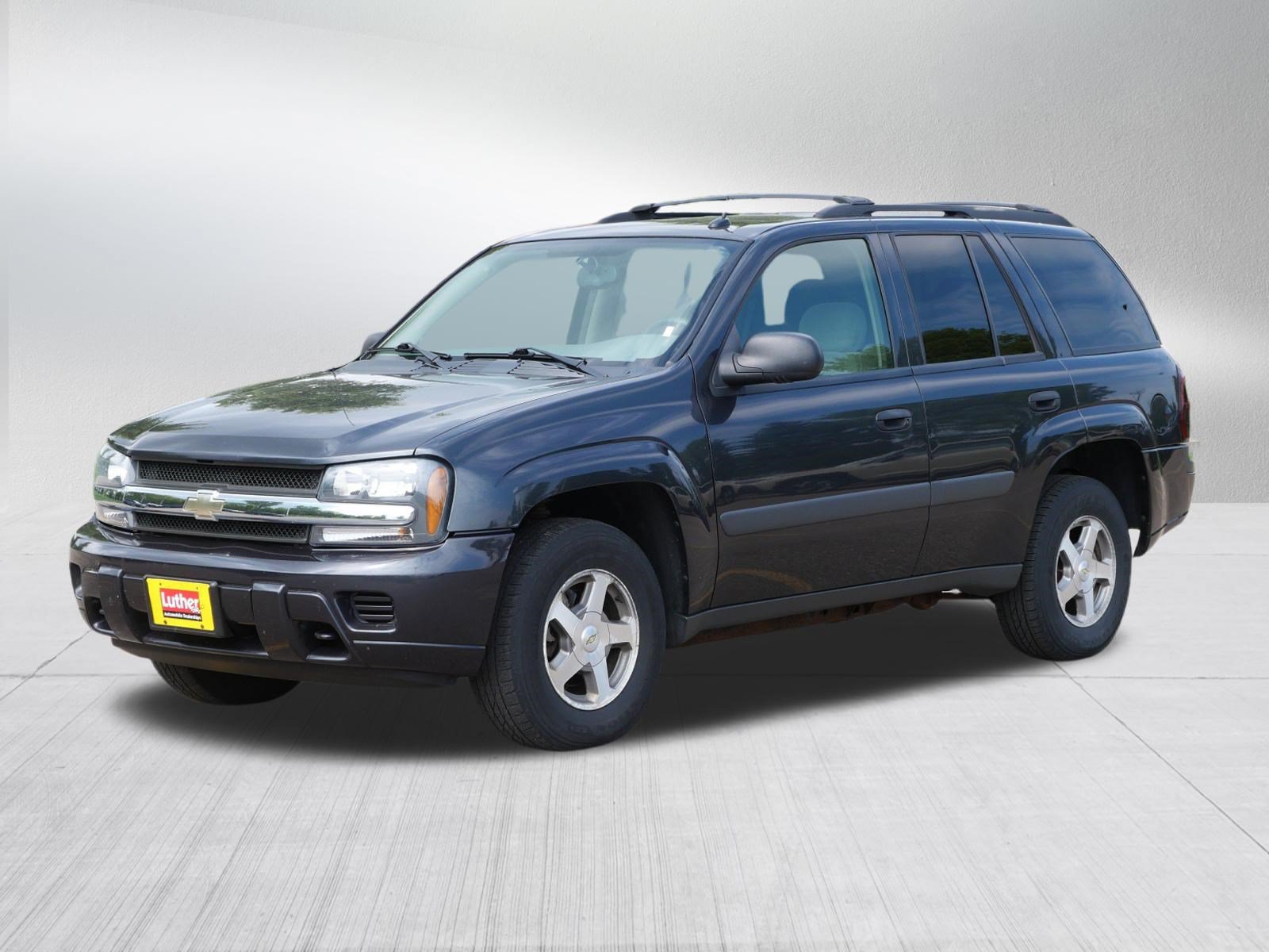 Used 2005 Chevrolet TrailBlazer LS w/ LS Preferred Equipment Group AWD/4WD image 3