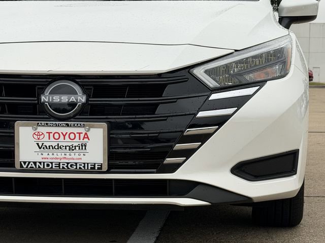 Used 2025 Nissan Versa SV FWD image 16