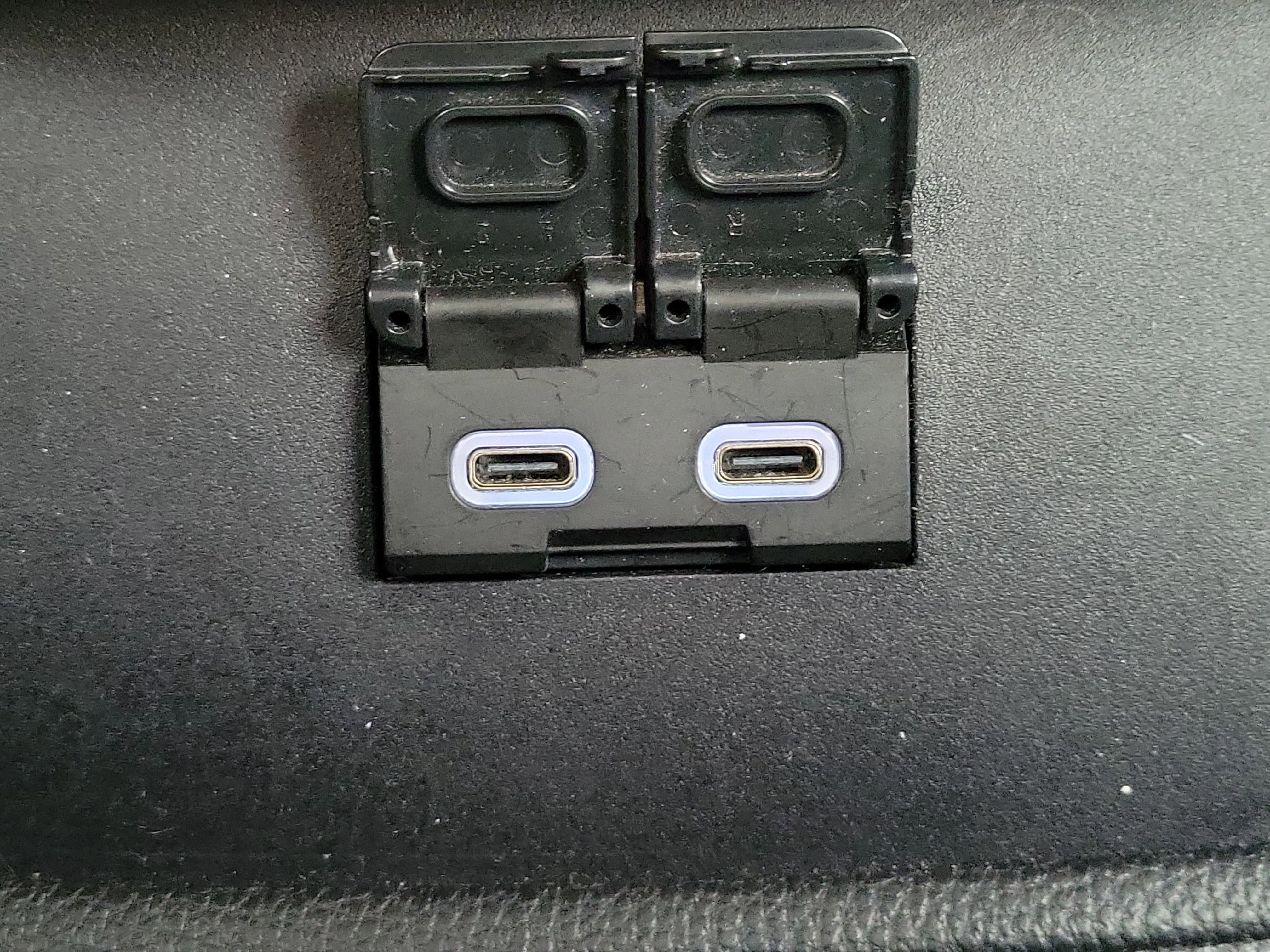 Used 2024 Toyota Highlander LE image 15