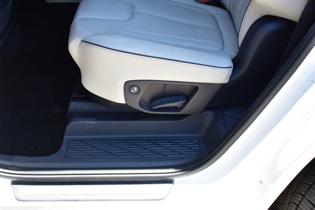 Used 2023 Hyundai Palisade Limited FWD image 23