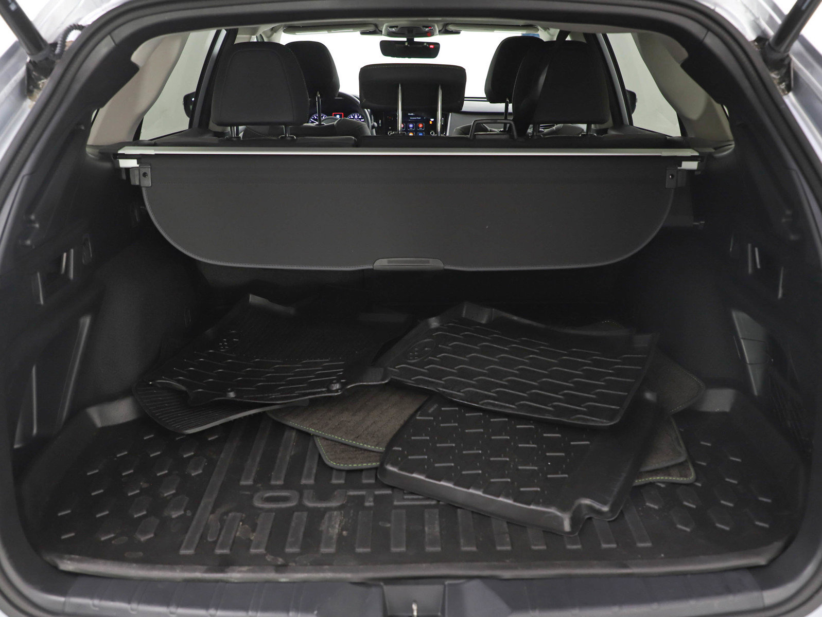 Used 2023 Subaru Outback Onyx Edition image 9