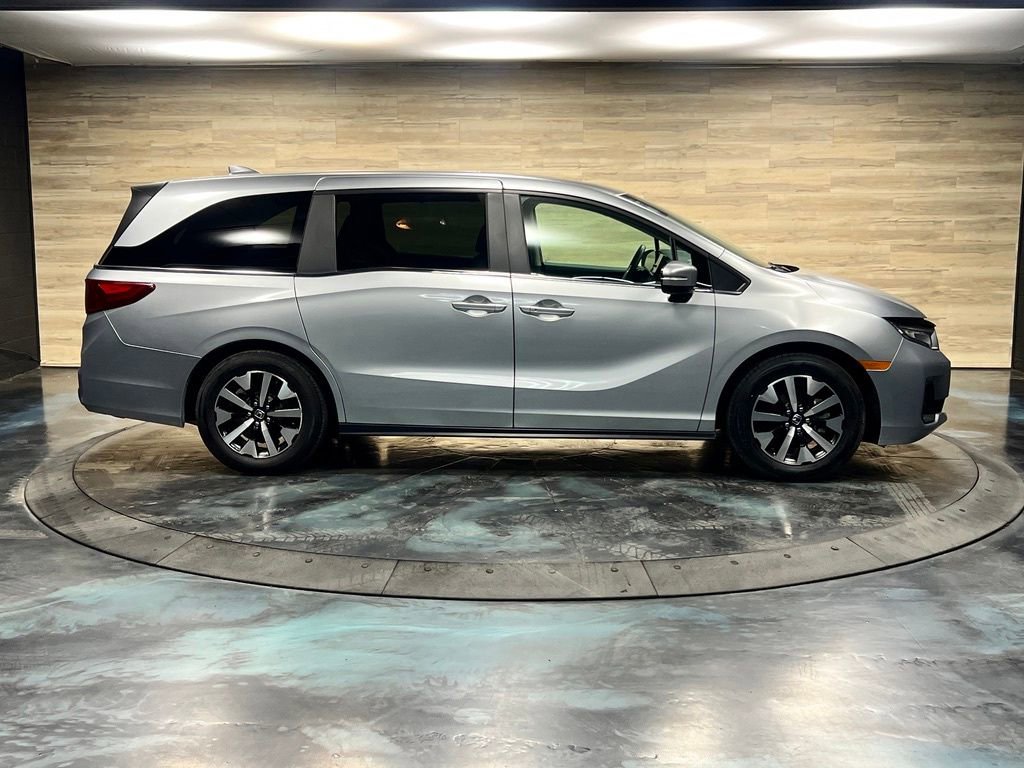 Used 2025 Honda Odyssey EX-L image 23