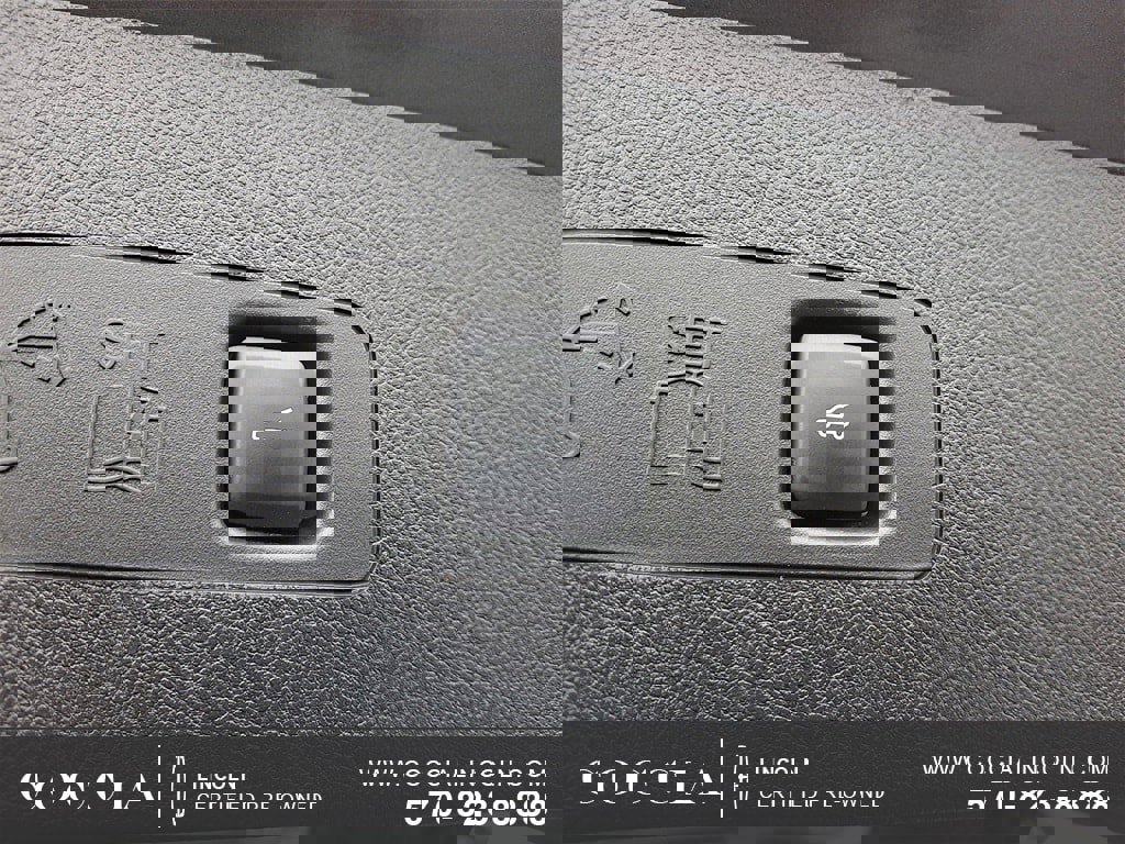 Certified 2022 Lincoln Corsair AWD w/ Equipment Group 101A image 29