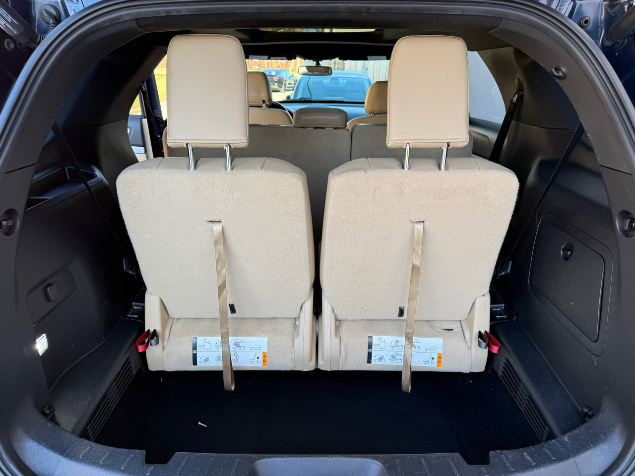 Used 2017 Ford Explorer XLT w/ Equipment Group 202A image 13