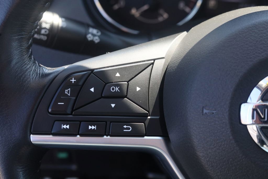 Used 2018 Nissan Rogue Sport SL w/ SL Premium Package image 29