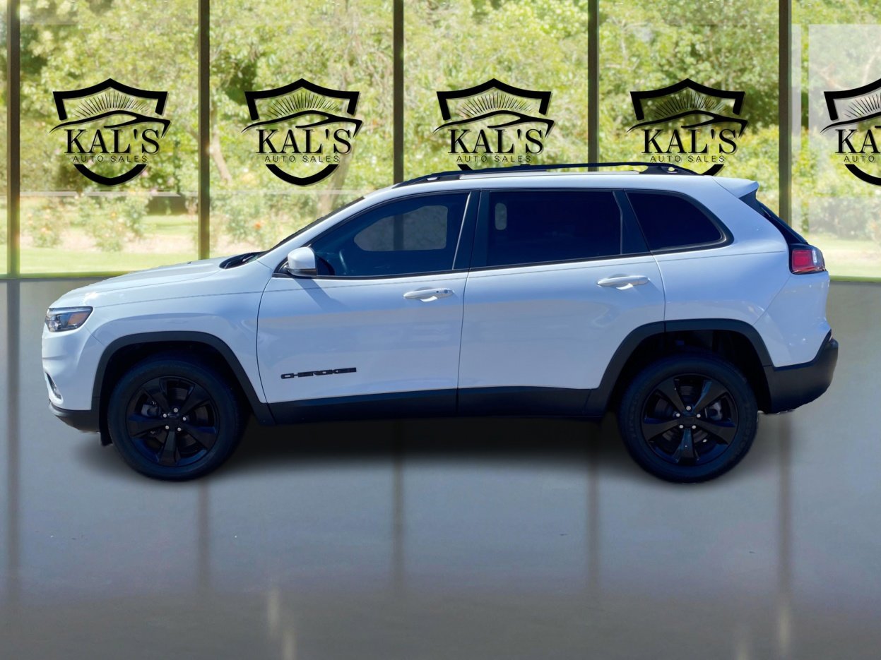 Used 2020 Jeep Cherokee Latitude Plus image 8