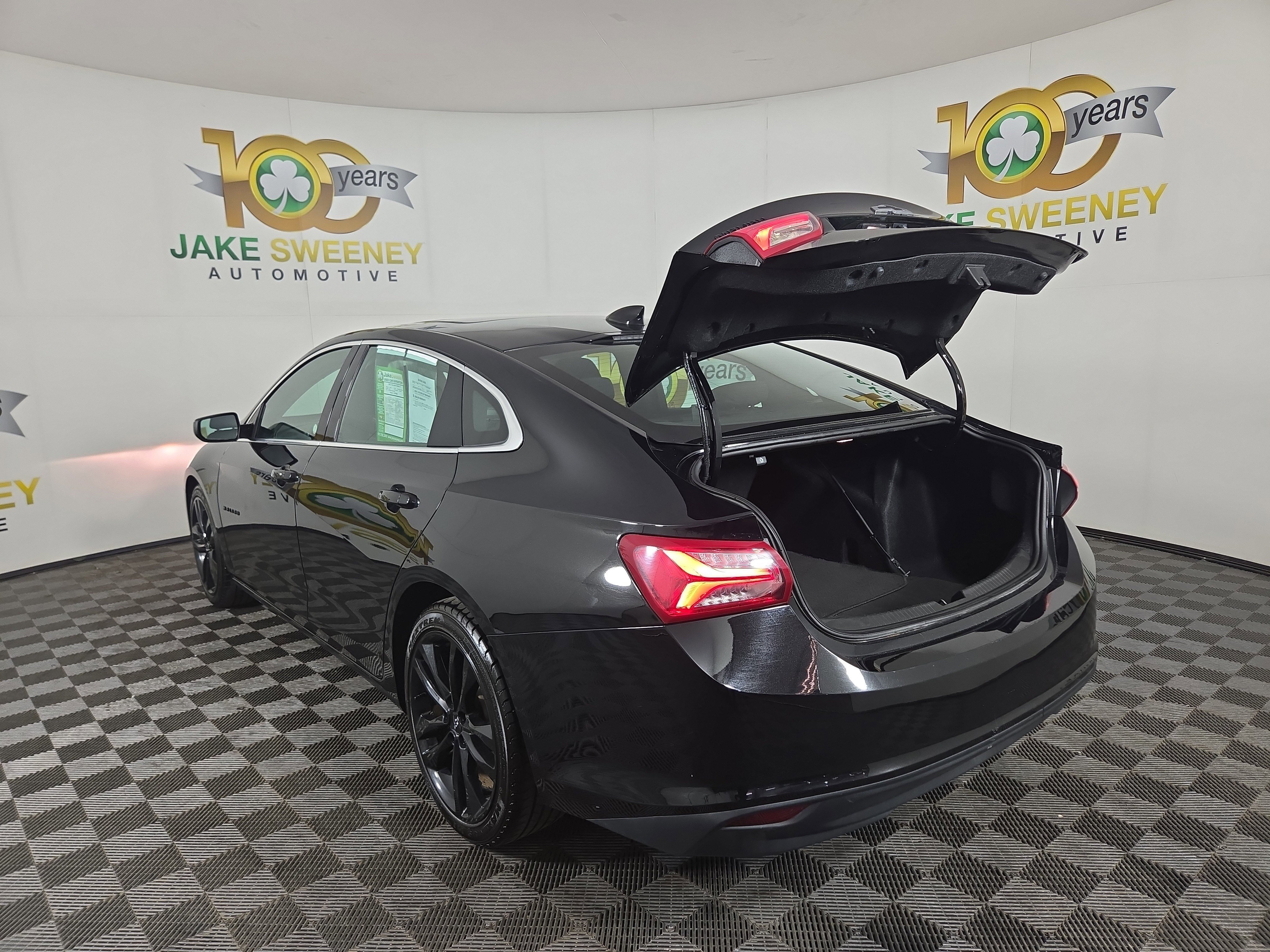 Certified 2023 Chevrolet Malibu LT w/ Midnight Edition image 32