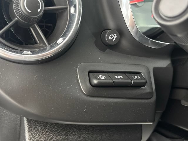 Used 2018 Chevrolet Camaro SS RWD image 14