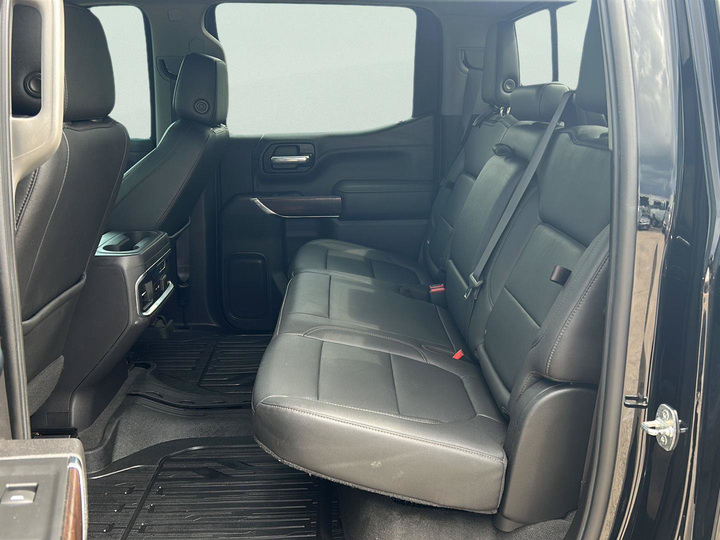 Used 2021 GMC Sierra 1500 SLT RWD image 18