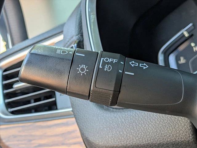 Used 2019 Honda CR-V Touring image 11