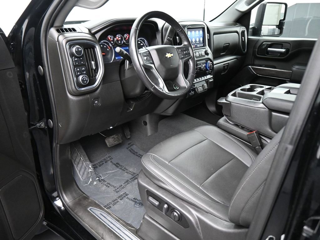 Used 2022 Chevrolet Silverado 2500 LTZ w/ Snow Plow Prep/Camper Package AWD/4WD image 2