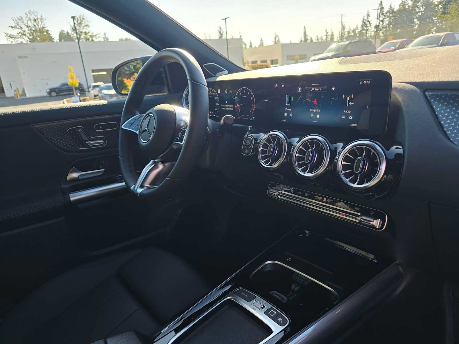 Used 2026 Mercedes-Benz GLA 250 4MATIC image 10