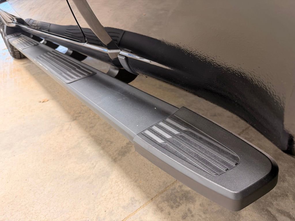 Used 2023 GMC Sierra 1500 AT4 w/ AT4 Preferred Package image 17