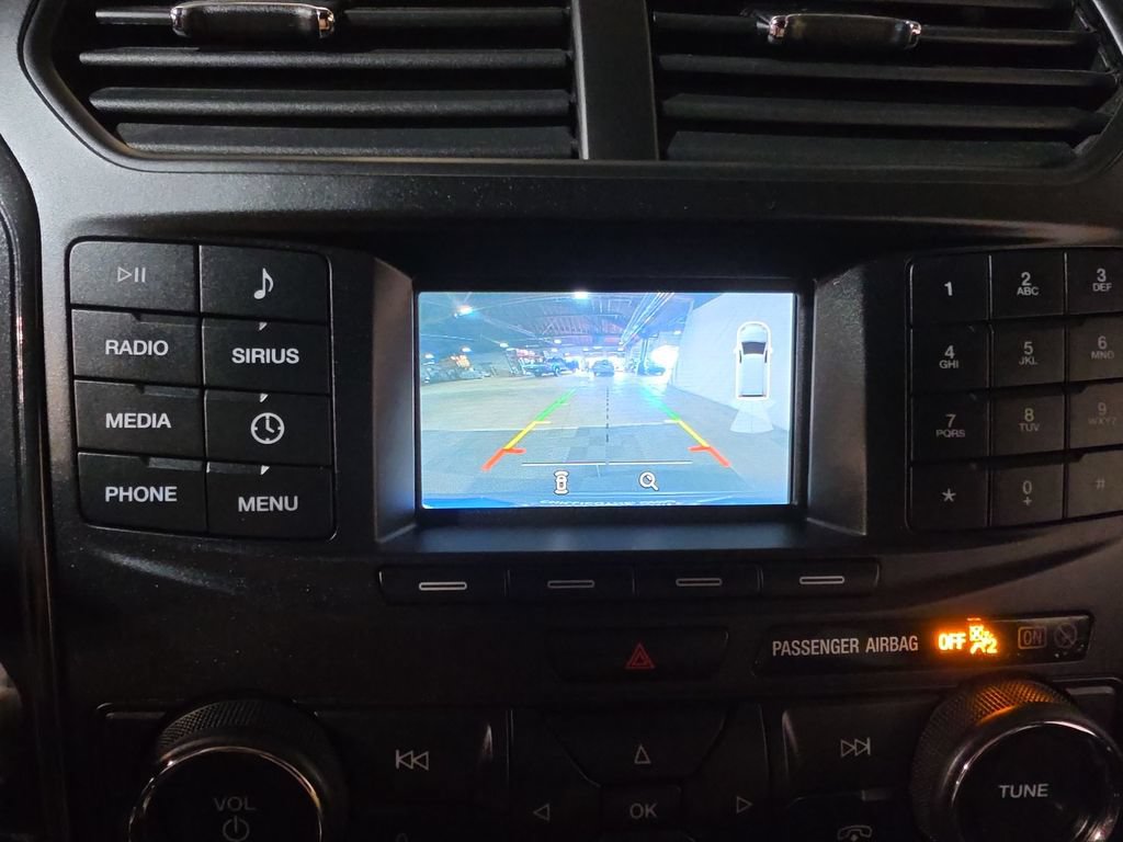 Used 2018 Ford Explorer XLT AWD/4WD image 22