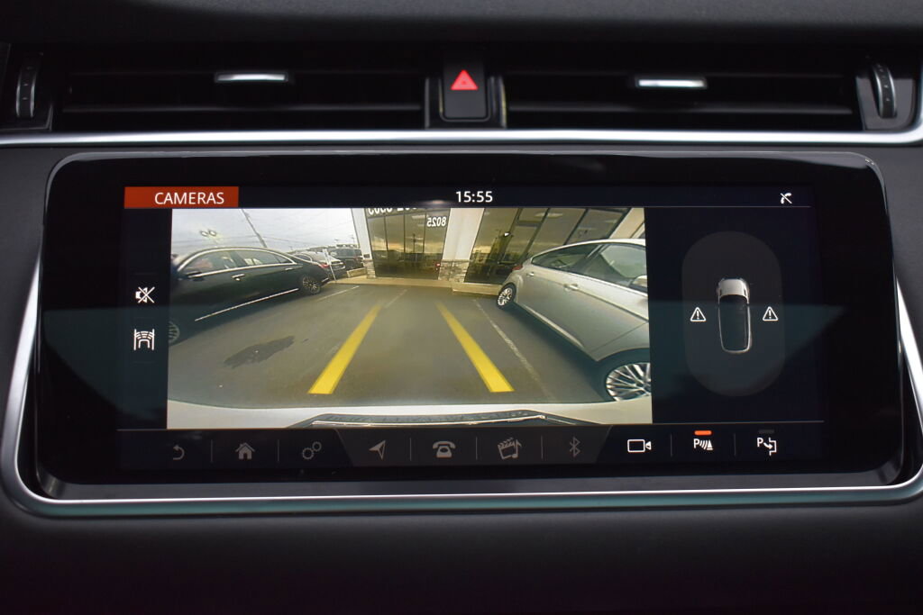 Used 2020 Land Rover Range Rover Evoque SE image 21