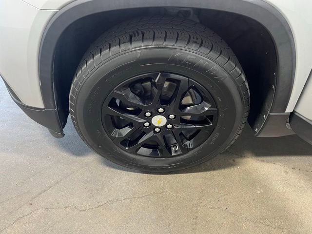 Used 2020 Chevrolet Traverse LS FWD image 27