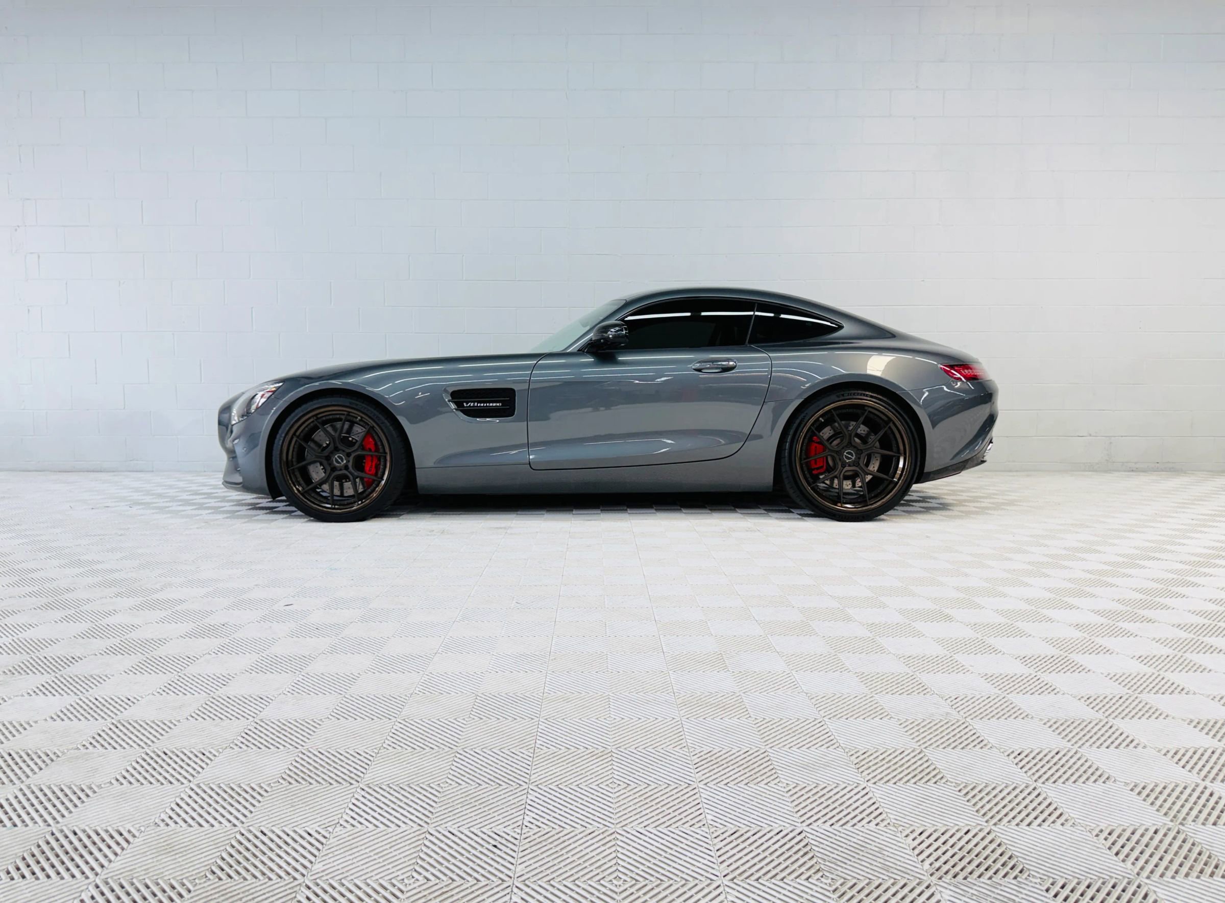 Used 2016 Mercedes-Benz AMG GT S image 1