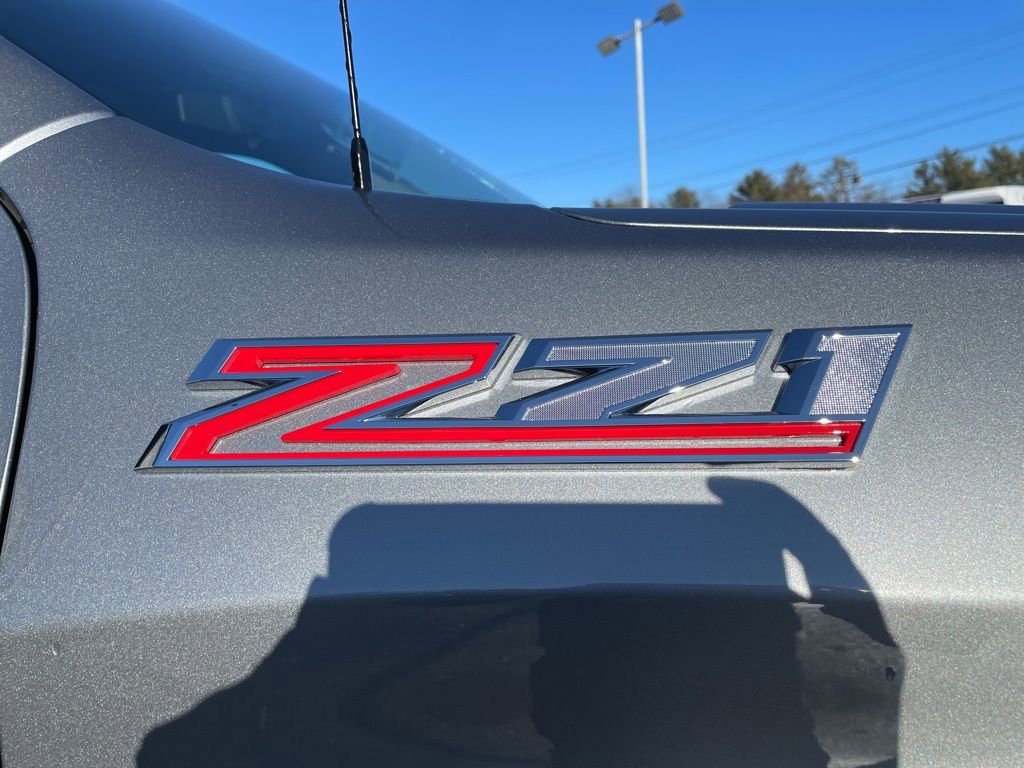 Used 2025 Chevrolet Silverado 1500 RST w/ Z71 Off-Road Package AWD/4WD image 10